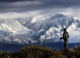 The snow-capped San Gabriel Mountains from the Hidden Hills trail in Chino Hills, southern California, to the east of LA.
