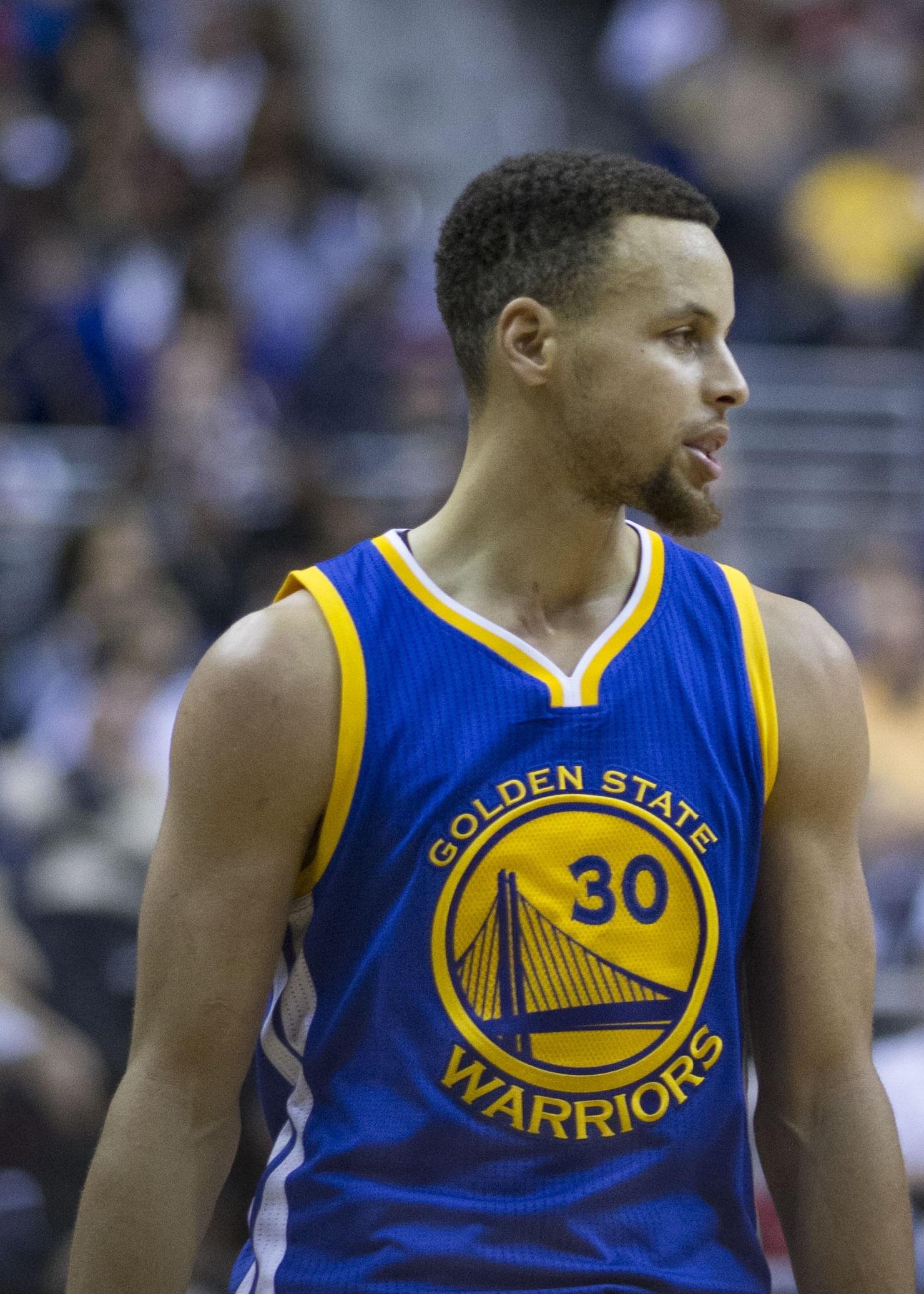 Curry, Warriors recognize big In-Season Tournament game vs. Kings